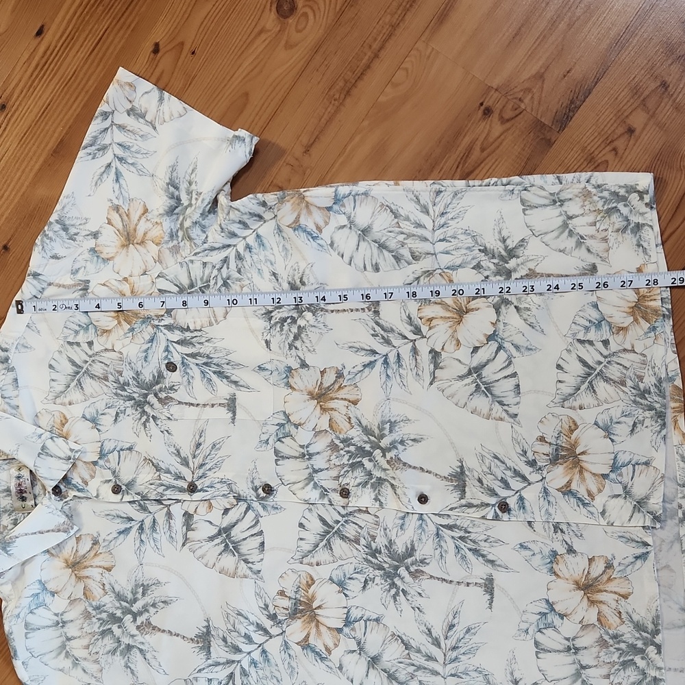 Campia Hawaiian Shirt - Picture 10 of 11